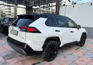 Toyota RAV4 2019 White