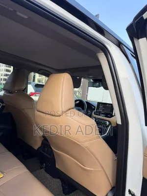 Toyota RAV4 2019 White
