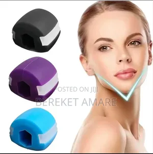 Photo - Jawline Ecercise