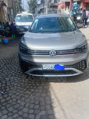 Photo - Volkswagen ID.6 Crozz 66 kWh RWD 2022 Blue