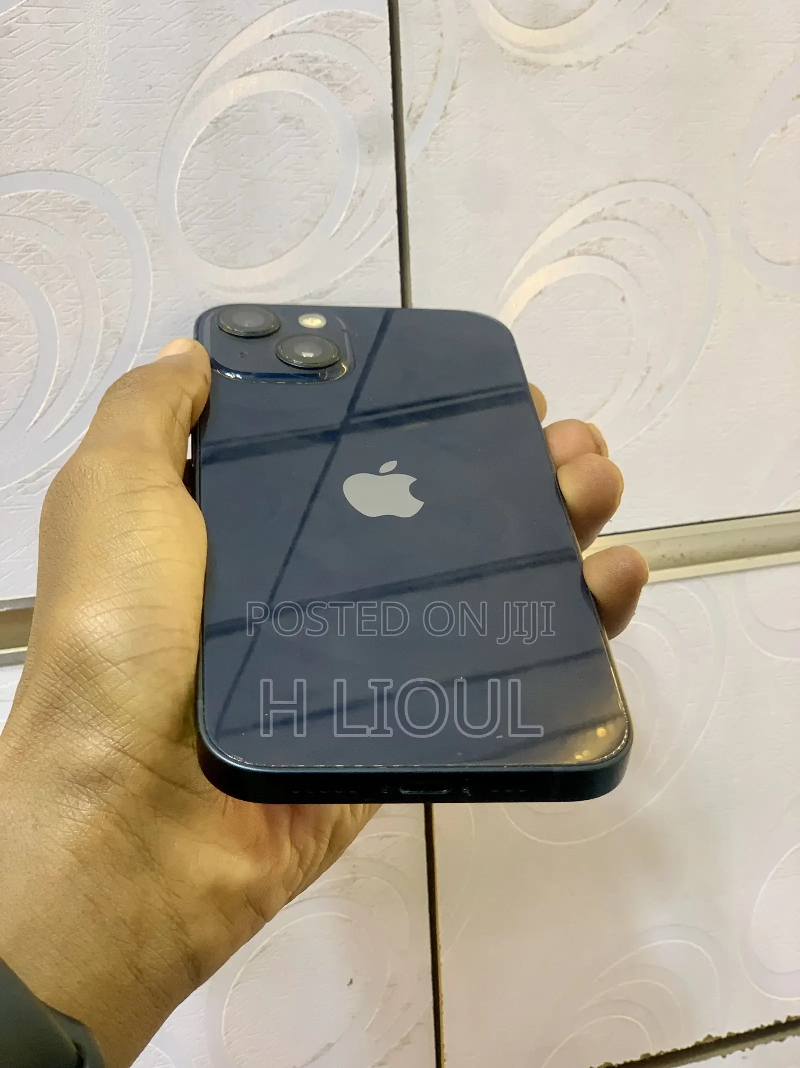 New Apple iPhone 13 128 GB Black