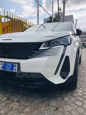 Peugeot 5008 2022 White