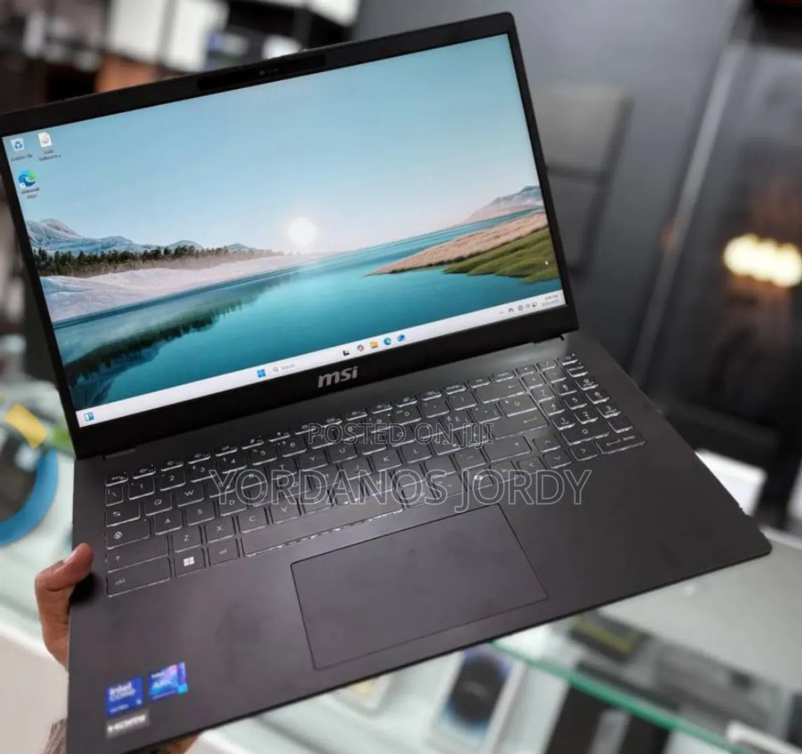 New Laptop MSI Modern 14 16GB Intel Core Ultra 5 SSD 512GB