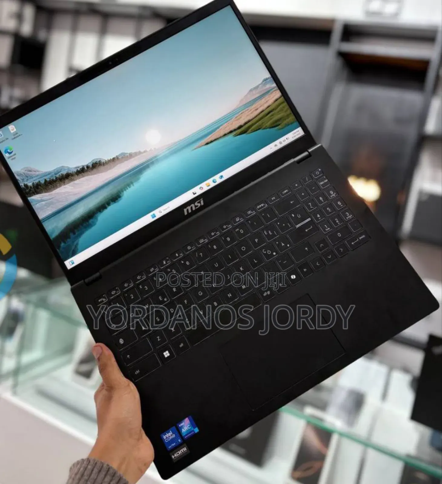 New Laptop MSI Modern 14 16GB Intel Core Ultra 5 SSD 512GB