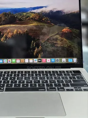 New Laptop Apple MacBook Pro 8GB Apple M3 SSD 512GB