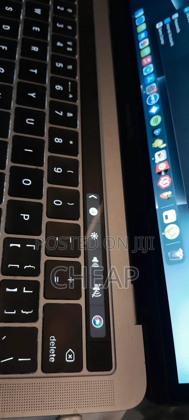 New Laptop Apple MacBook Pro 2016 8GB Intel Core I5 SSD 256GB