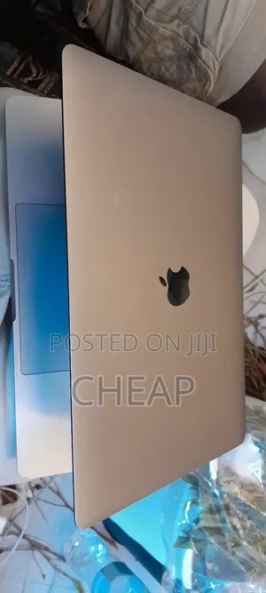 Photo - New Laptop Apple MacBook Pro 2016 8GB Intel Core I5 SSD 256GB