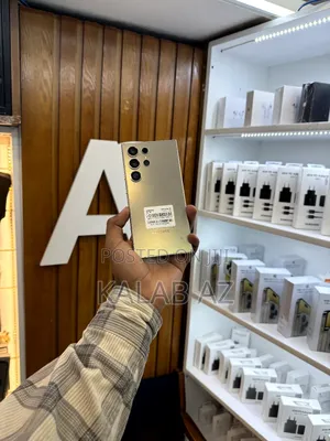 Photo - New Samsung Galaxy S24 Ultra 256 GB Bronze