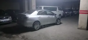 Photo - Toyota Yaris 2006