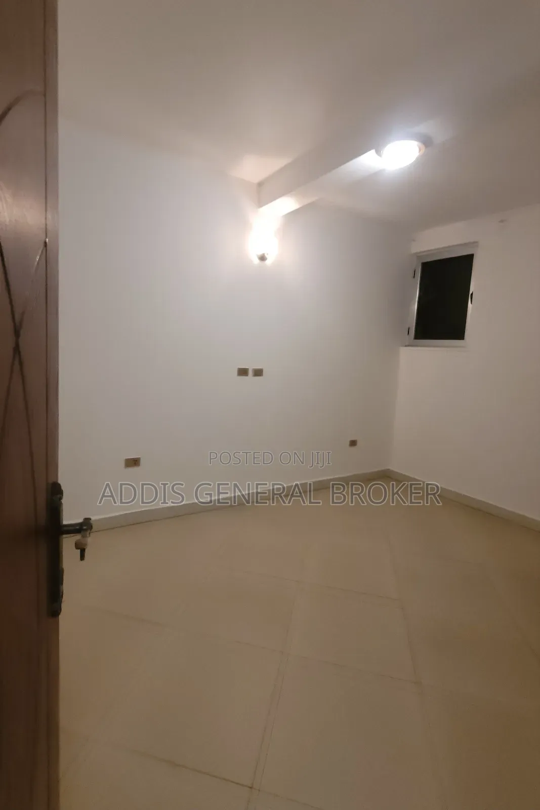 7bdrm House in Lebu, Nifas Silk-Lafto for sale