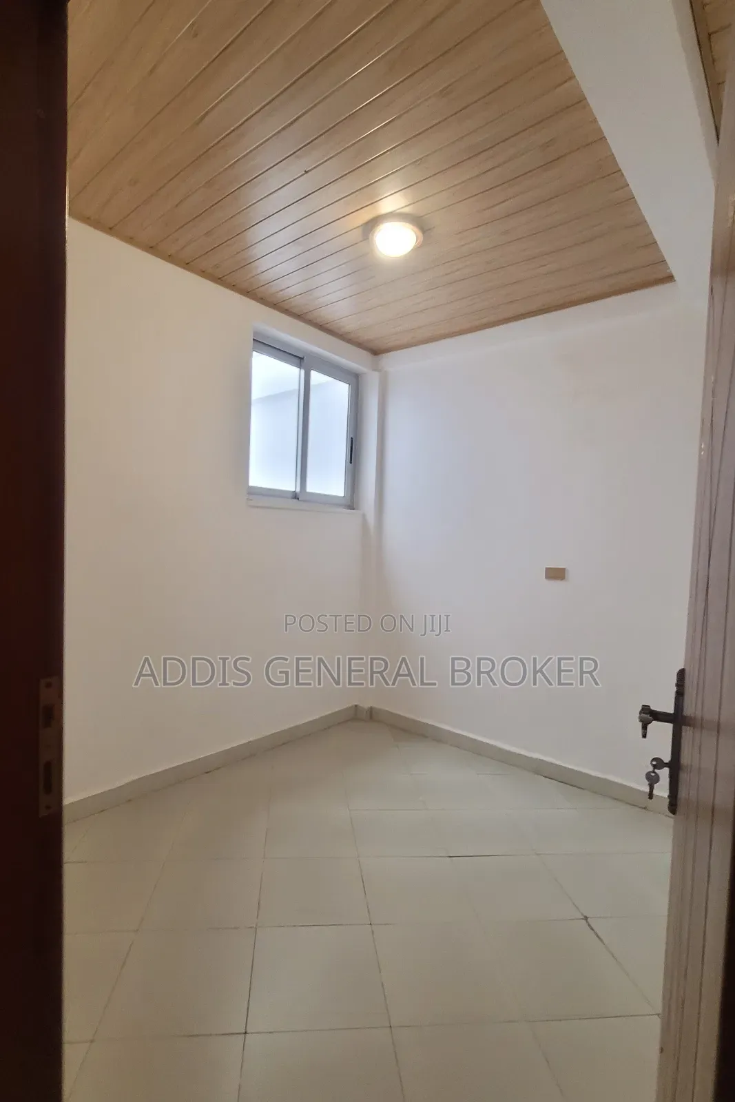 7bdrm House in Lebu, Nifas Silk-Lafto for sale