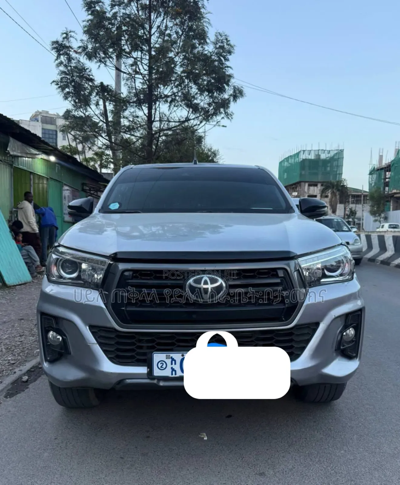 Toyota Hilux 2020 Maroon