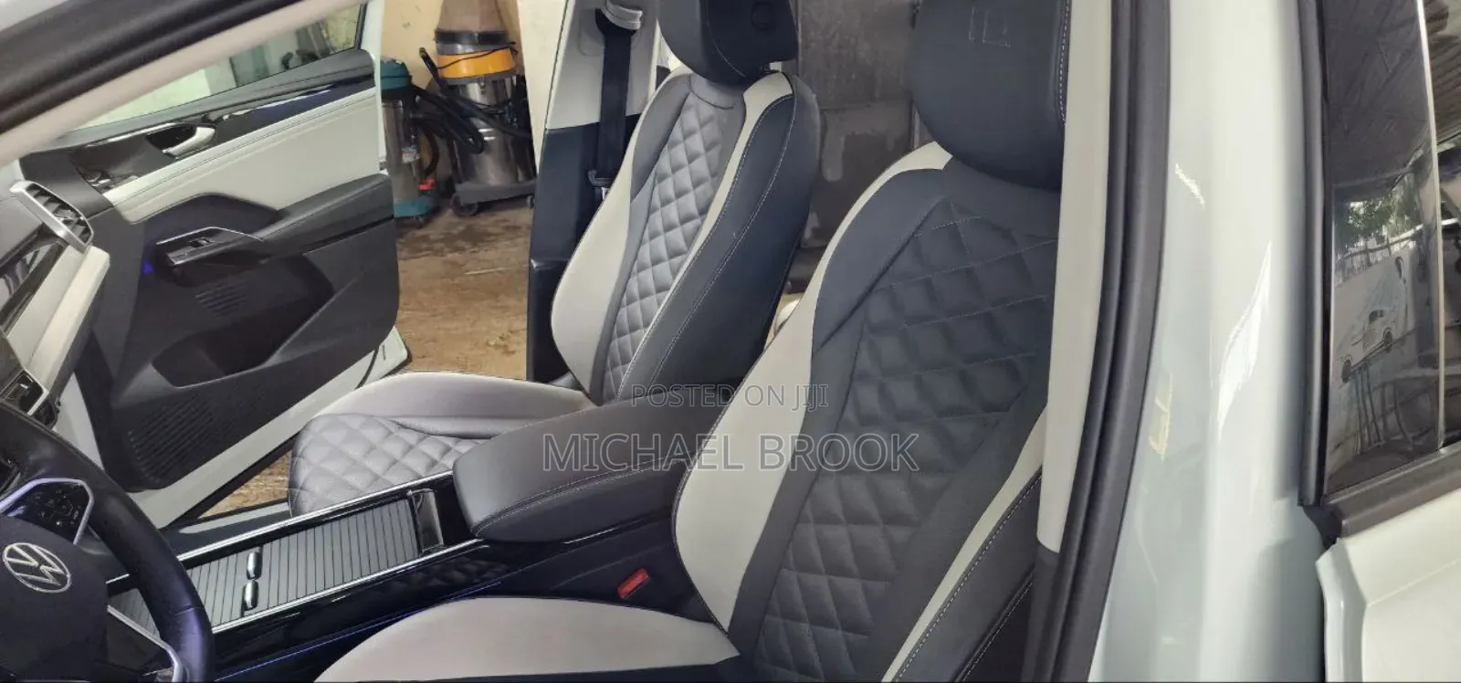 Volkswagen ID.6 2024 White