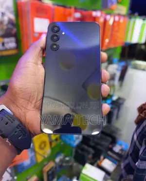 Photo - New Samsung Galaxy A24 128 GB Black