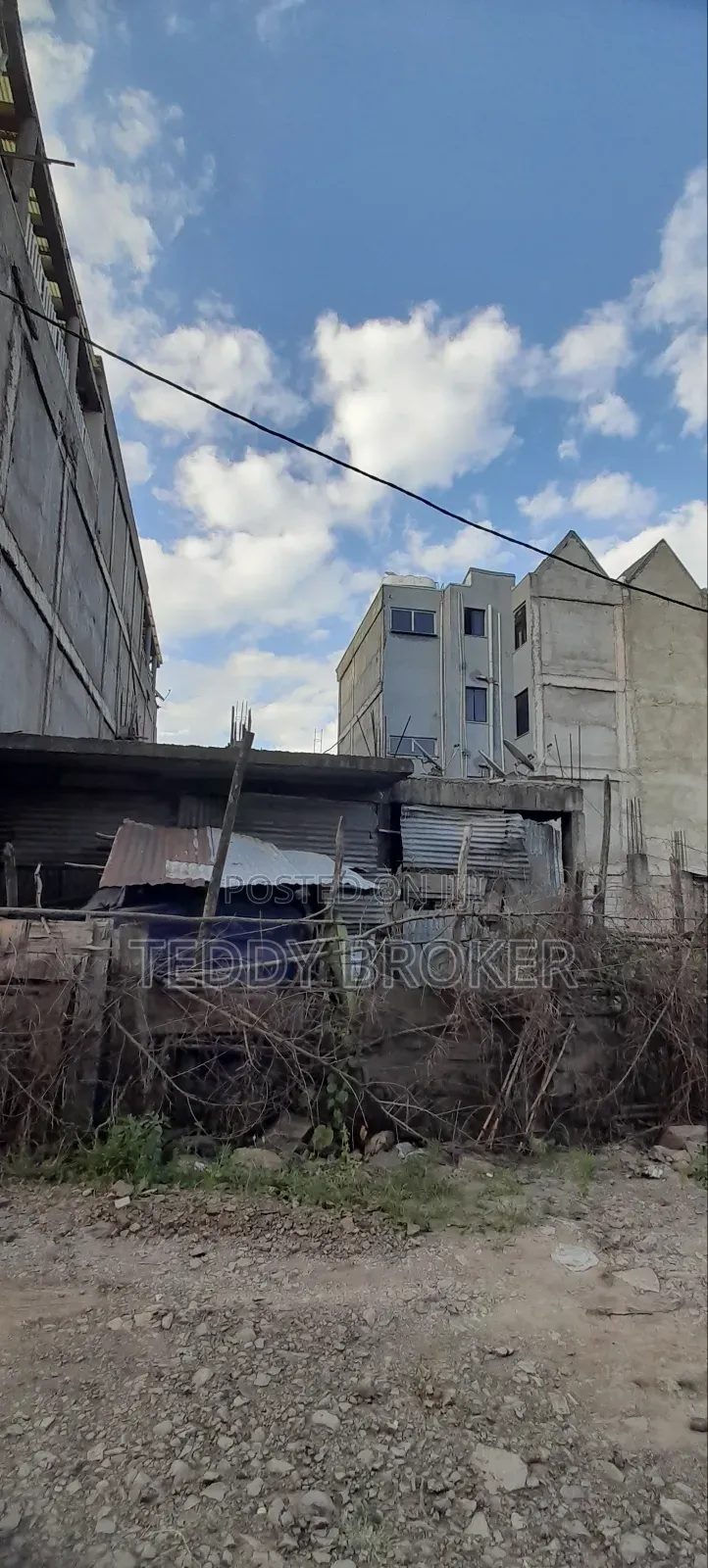 7bdrm House in Haile Garment, Nifas Silk-Lafto for sale