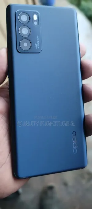 Photo - Oppo Reno6 Pro 5G 256 GB Gray