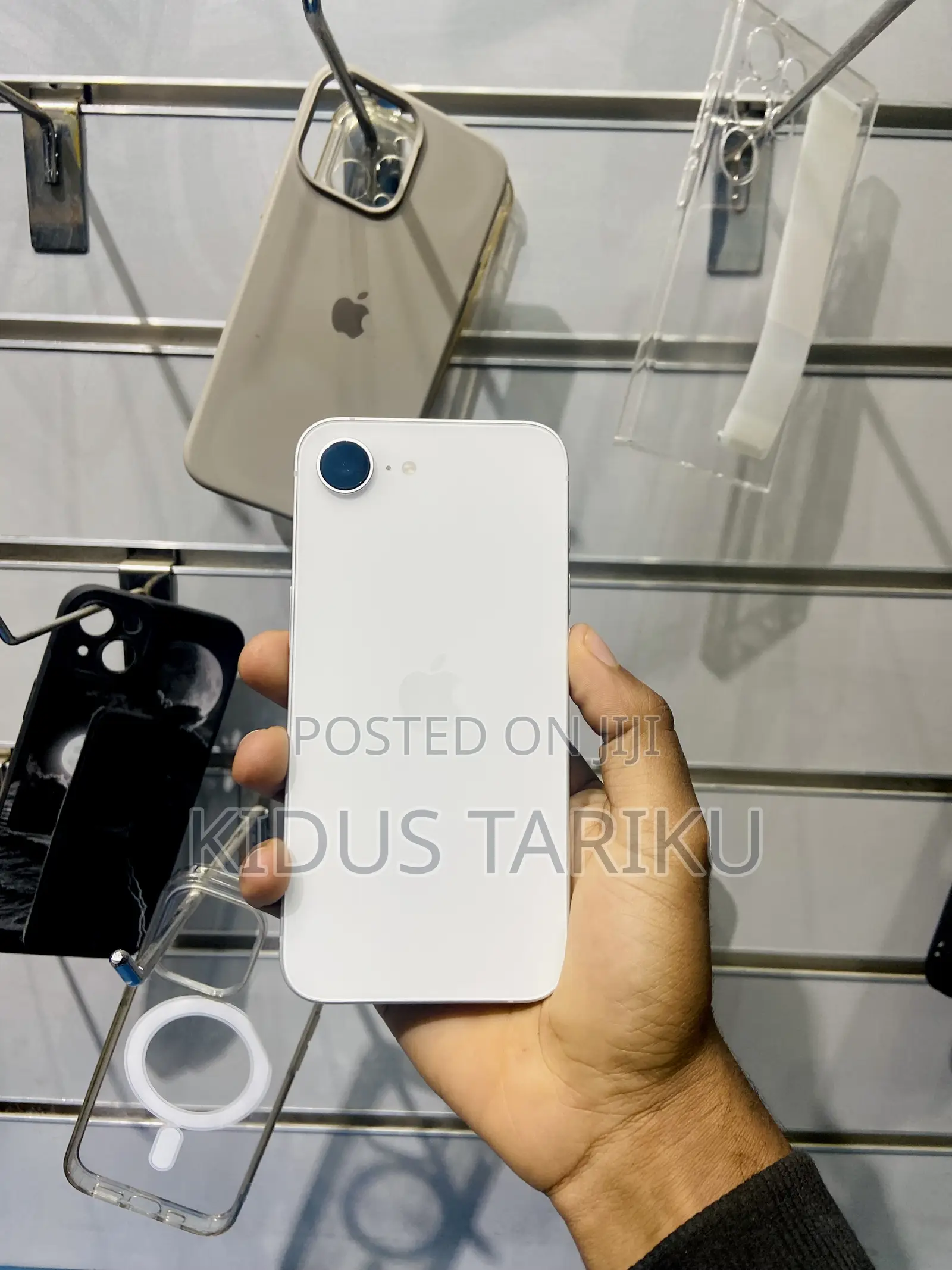 Apple iPhone 16e 128 GB White