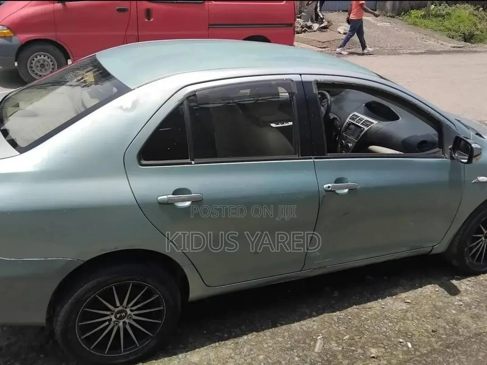 Toyota Belta 2007 Blue