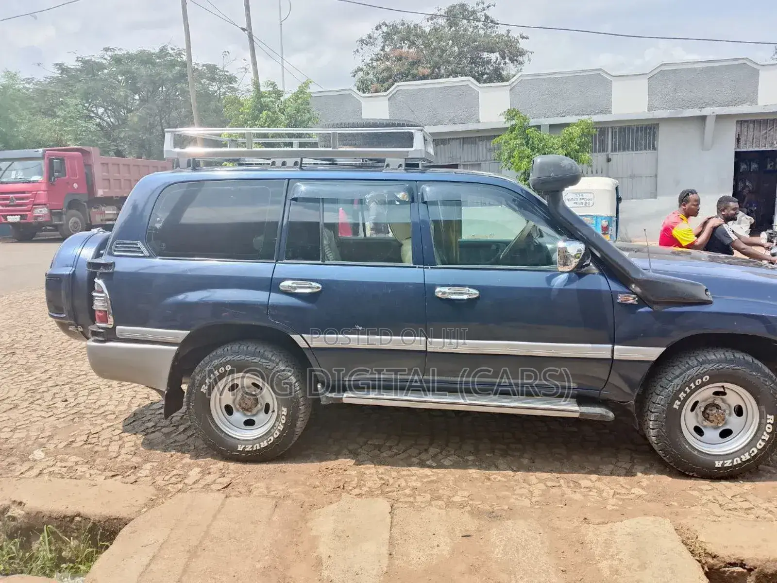 Toyota Land Cruiser 90 2000 Blue