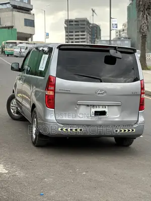 Hyundai H1 2017 Silver