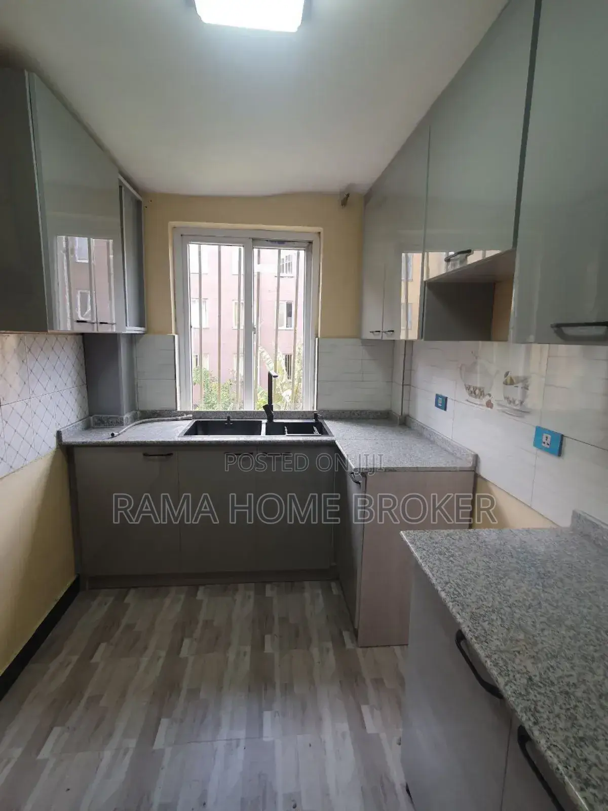 Furnished 3bdrm Condo in Yeka for sale