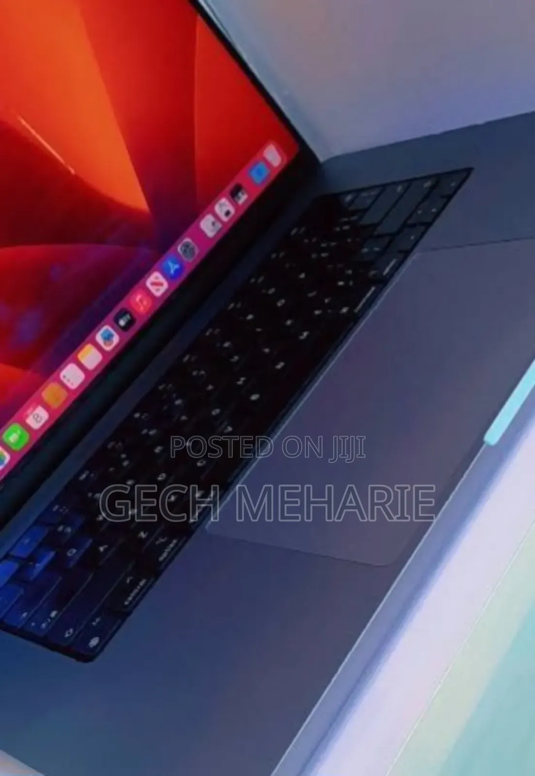 New Laptop Apple MacBook Pro 2022 M2 16GB Apple M2 SSD 1T