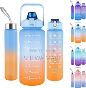 Photo - Large Capacity Outdoor Sports Plastic Water Bottle With Straw