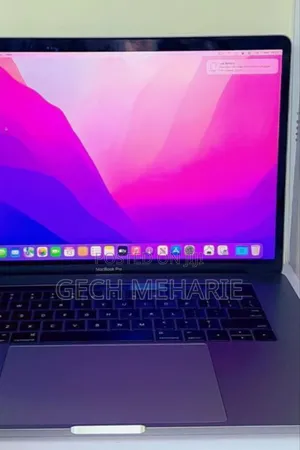 Photo - New Laptop Apple MacBook Pro 2017 16GB Intel Core I7 SSD 512GB