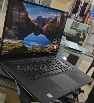 Photo - New Laptop Dell Precision 5540 16GB Intel Core I7 SSD 512GB