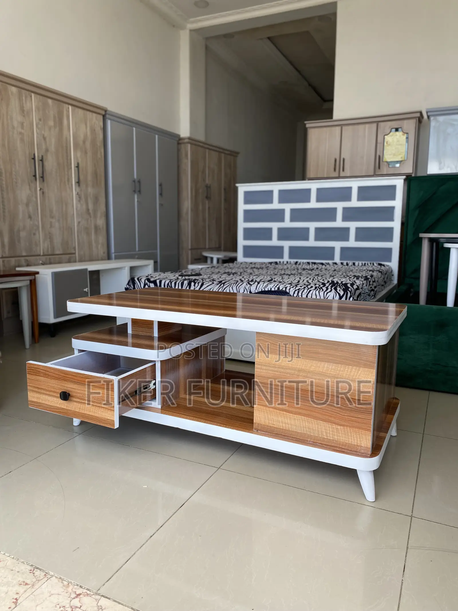 Laminate Center Tables