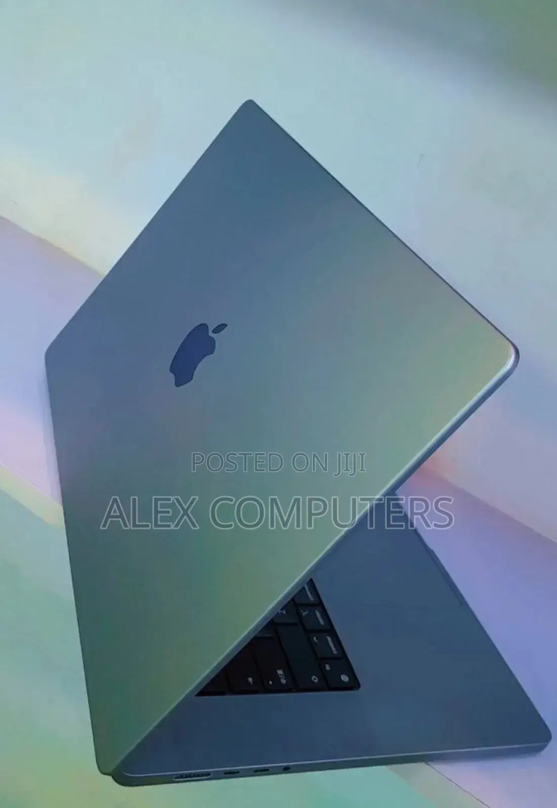 New Laptop Apple MacBook Pro 2023 M2 16GB Apple M2 SSD 1T