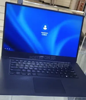 Photo - New Laptop Dell Precision 15 3520 32GB Intel Core I7 SSD 1T