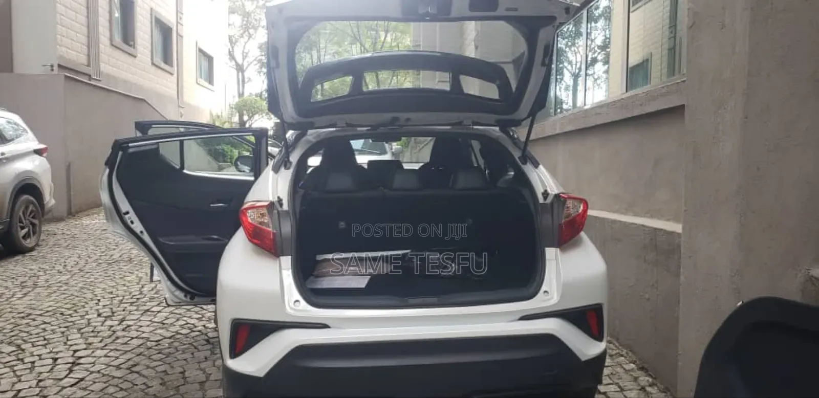 Toyota C-HR 2022 White