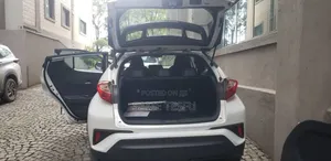 Toyota C-HR 2022 White
