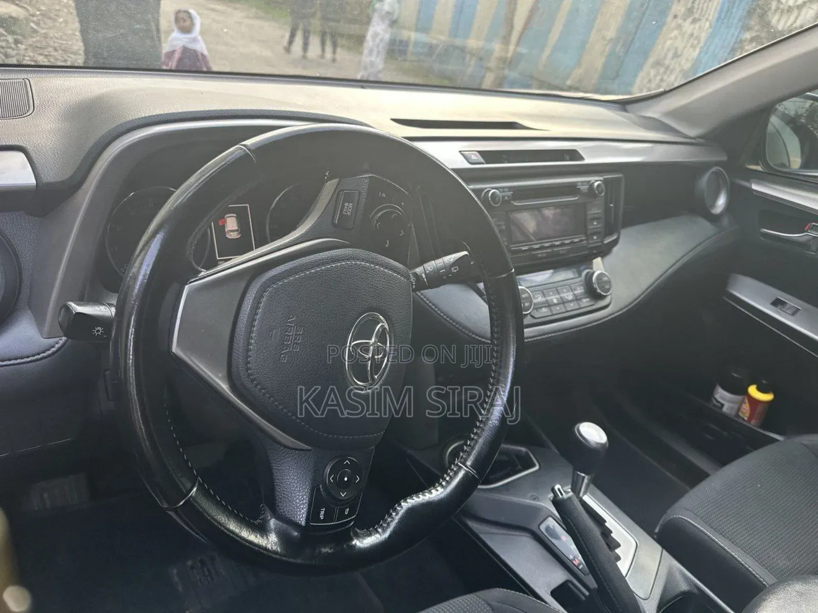 Toyota RAV4 LE AWD (2.5L 4cyl 6A) 2017 Silver