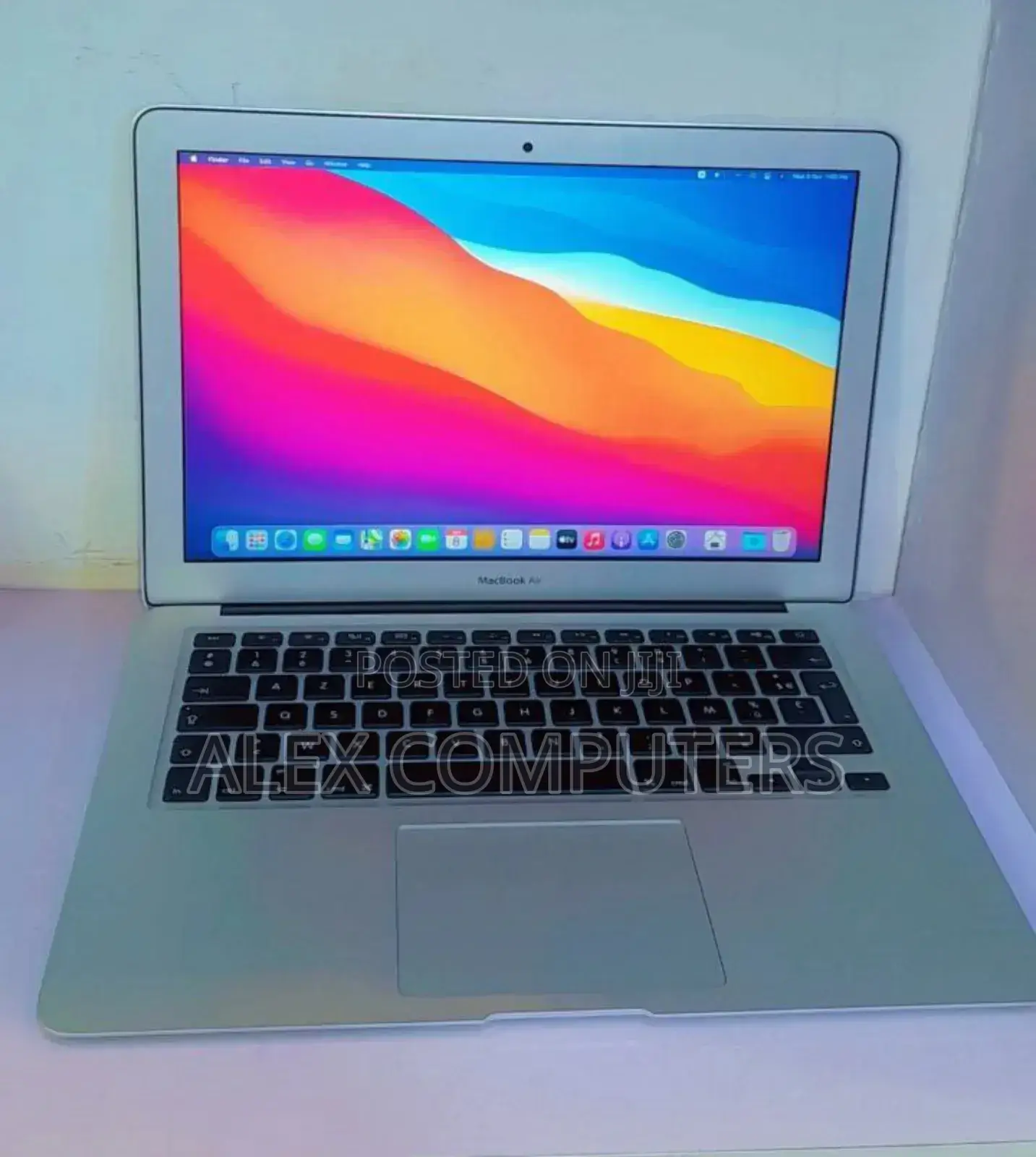 New Laptop Apple MacBook Air 2017 8GB Intel Core I5 SSD 256GB