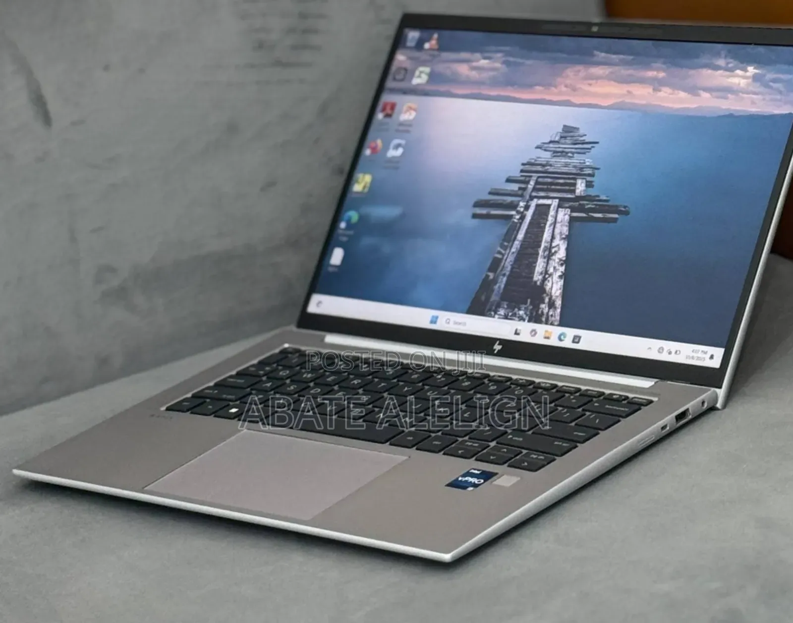 New Laptop HP ZBook Firefly 14 G7 32GB Intel Core I7 SSD 512GB