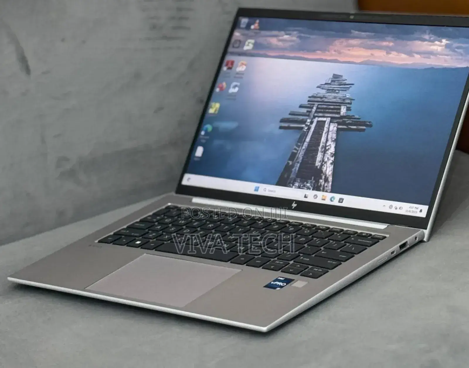 New Laptop HP ZBook Firefly 14 G7 32GB Intel Core I7 SSD 512GB
