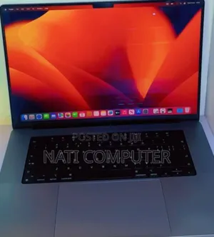 Photo - New Laptop Apple MacBook Air 2022 M2 16GB Intel Core I9 SSD 1T