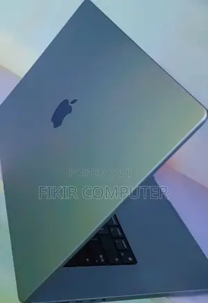 Photo - New Laptop Apple MacBook Pro 2023 M2 16GB Apple M2 SSD 1T