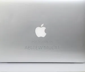 New Laptop Apple MacBook Pro 2015 8GB Intel Core I5 SSD 256GB