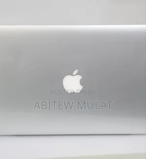 New Laptop Apple MacBook Pro 2015 8GB Intel Core I5 SSD 256GB