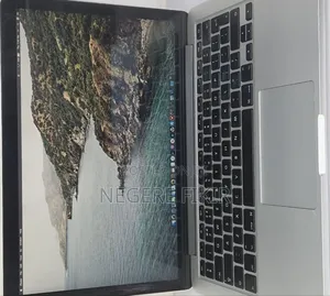 New Laptop Apple MacBook Pro 2015 8GB Intel Core I5 SSD 256GB