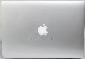 New Laptop Apple MacBook Pro 2015 8GB Intel Core I5 SSD 256GB