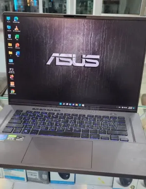 New Laptop Asus ROG Strix G15 16GB Intel Core I9 SSD 1T