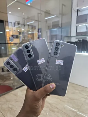 Photo - New Samsung Galaxy S21 5G 128 GB Blue