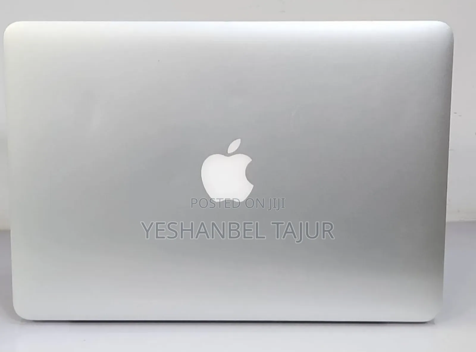 New Laptop Apple MacBook 2015 8GB Intel Core I5 SSD 256GB