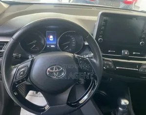 Toyota C-HR 2021 Gray