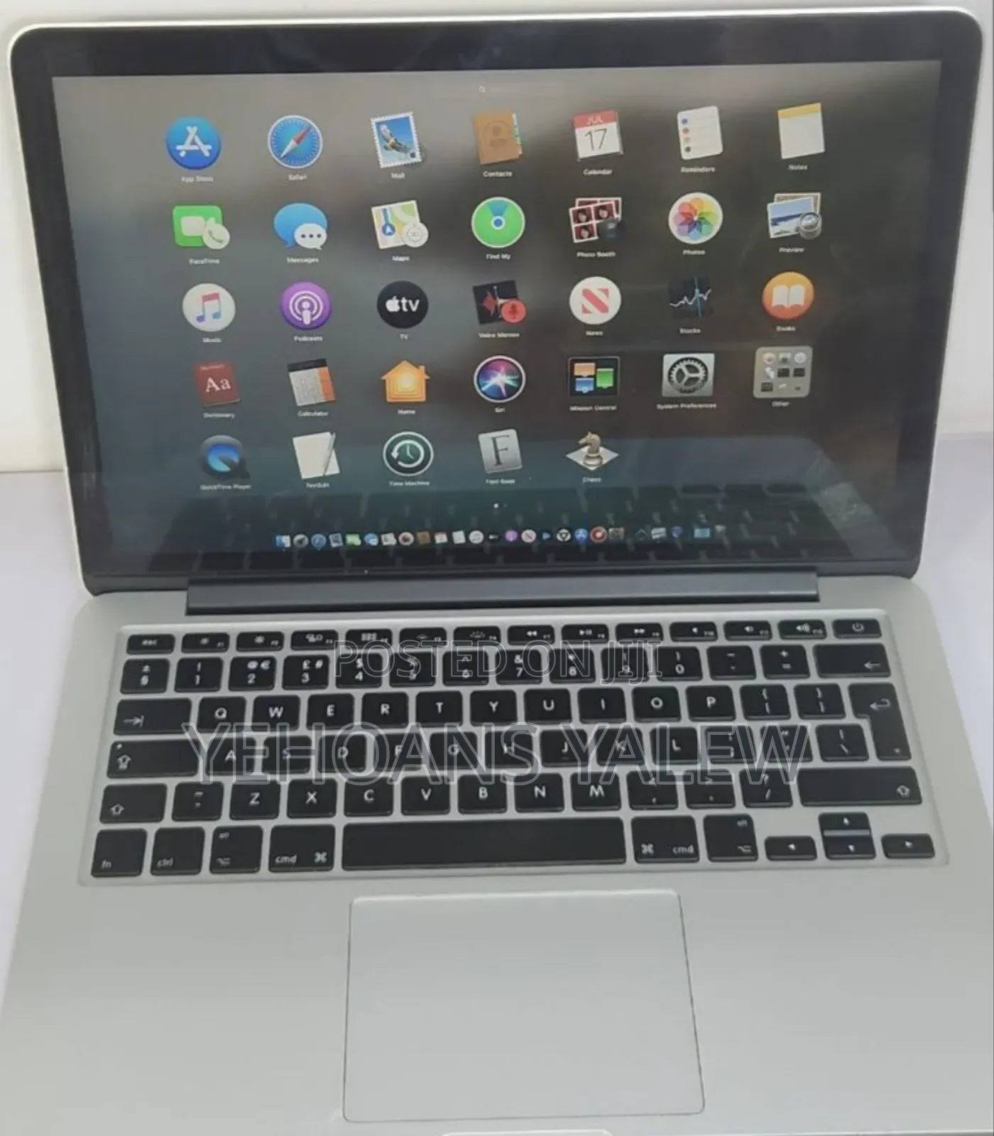 New Laptop Apple MacBook Pro 2015 8GB Intel Core I5 SSD 256GB
