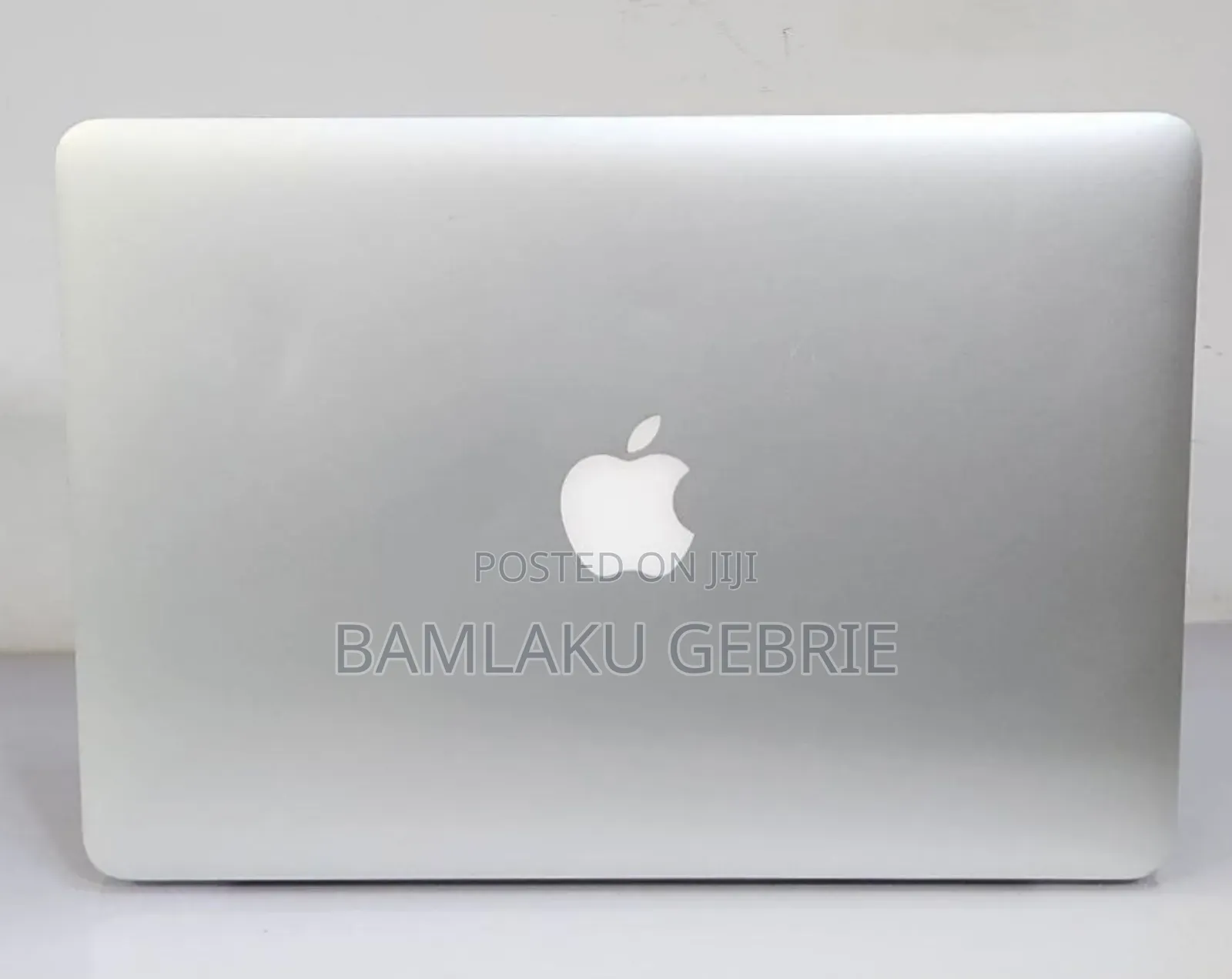 New Laptop Apple MacBook Pro 2015 8GB Intel Core I5 SSD 256GB